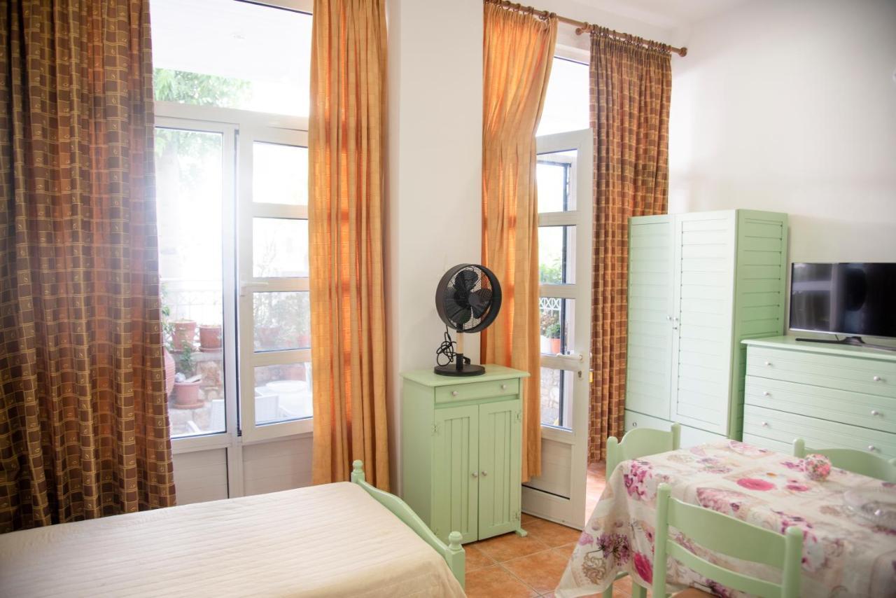 Stavros Studio Apartment In Kos Town Exterior photo